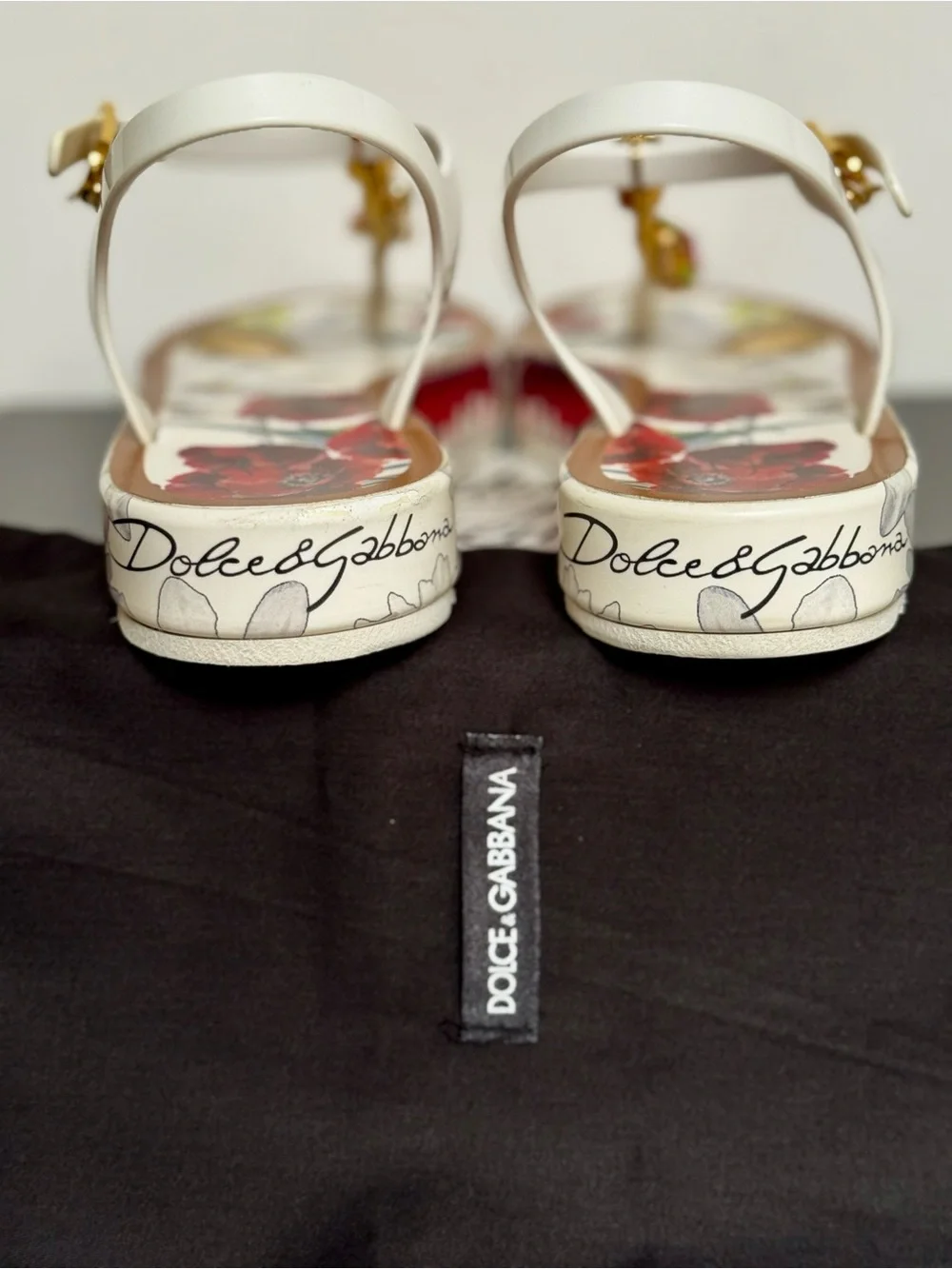 Dolce & Gabbana Poppy/Daisy T-Strap Platform Sandals w/Swarovski Crystals Size 9